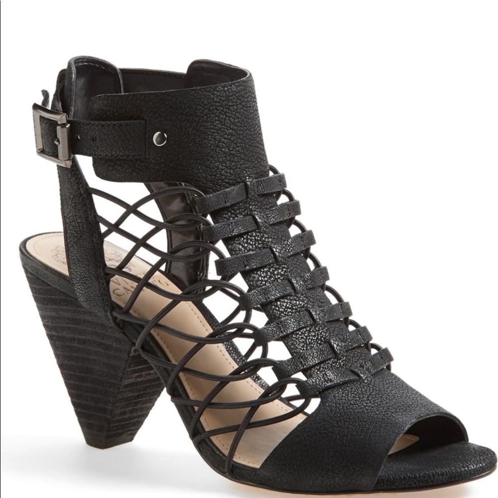 Last chance sale! Vince camuto Heels Black suede